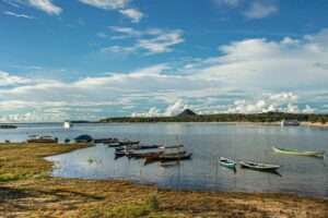 Praias de água doce como Alter do Chão. (Foto: Lucia Barreiros Silva/Pexels)