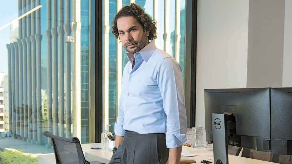 A instituição escolhida recebeu computadores novos, destinados a uma biblioteca e uma sala de informática.