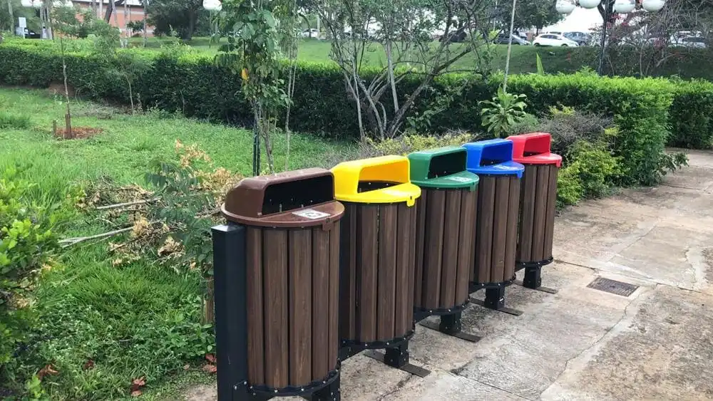 Financiamento para a expansão da fábrica de madeira plástica.