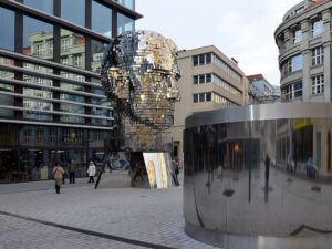 Escultura 'Head of Franz Kafka'. (Foto: Jindřich Nosek (NoJin)/Wikimedia Commons)