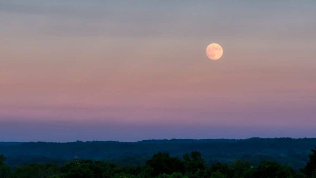Imagem de uma superlua.