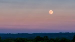Imagem de uma superlua.