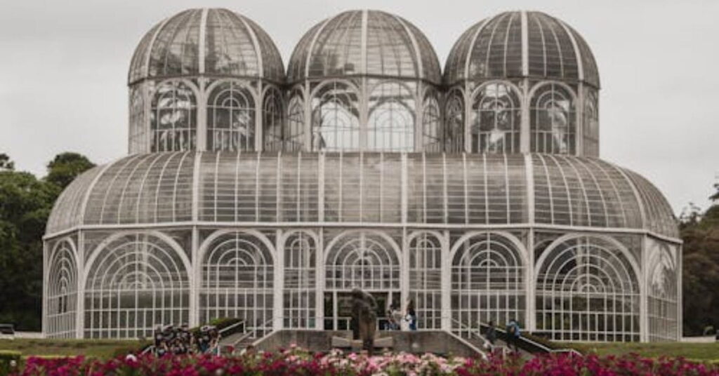 Estufa do Jardim Botânico de Curitiba, símbolo da qualidade de vida nas capitais brasileiras