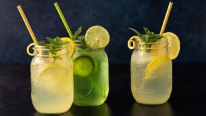 Bebidas refrescantes com limão e hortelã ilustram moderação no consumo de álcool no Brasil