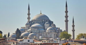 Fachada da Hagia Sophia durante projeto de preservação histórica