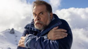 Leandro Hassum em cena da comédia "Família, Pero No Mucho", um dos lançamentos da Netflix em julho de 2025.