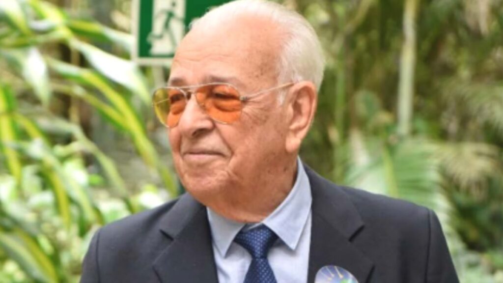 Quem foi Gedelti Gueiros, fundador da Igreja Cristã Maranata, em momento sereno e respeitoso.