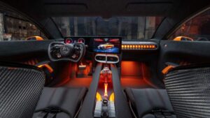 couro livre de origem animal em carro de luxo Mercedes