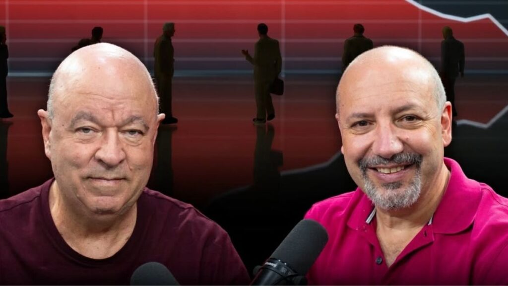 José Salibi Neto e Sandro Magaldi em estúdio, autores de livros de gestão exponencial focados em inovação e transformação nos negócios.