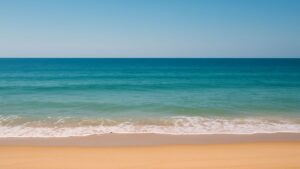 bem estar na praia com mar e areia dourada