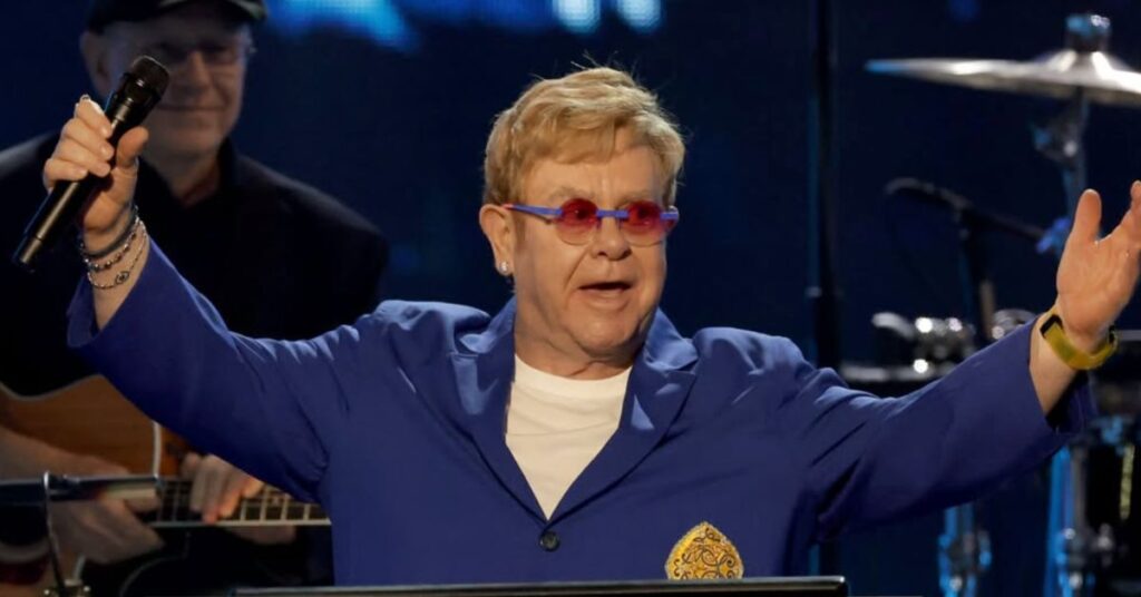 Elton John no Brasil durante apresentação confirmada para o Rock in Rio 2026