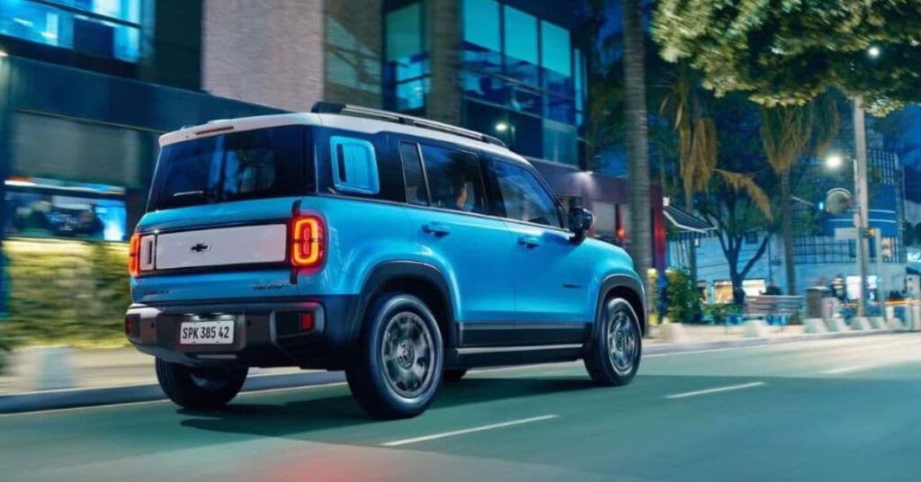 Lançamento do Chevrolet Spark EUV em destaque nas ruas