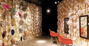 exposição Jung no MIS apresenta instalação Persona com máscaras