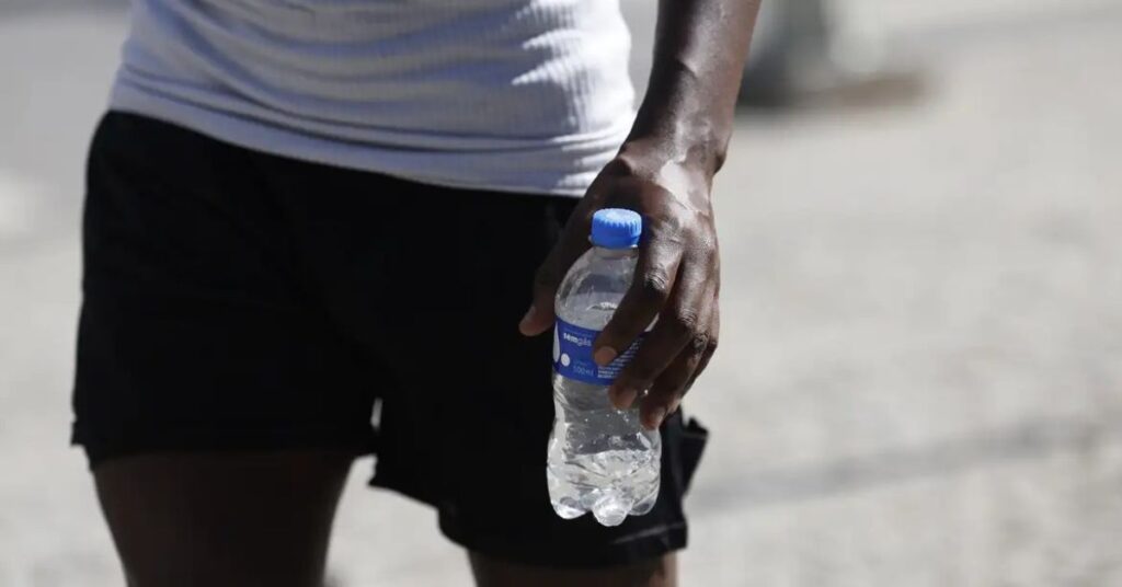 onda de calor aumenta a importância da hidratação ao ar livre