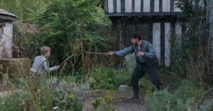 filme Hamnet mostra Shakespeare treinando esgrima com o filho Hamnet