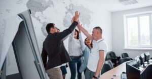 liderança situacional aplicada à gestão de equipes colaborativas