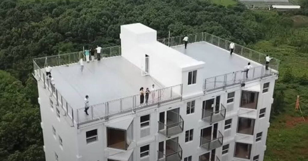 construção modular industrializada em edifício de dez andares montado rapidamente na China