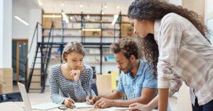 startups em 2026 focadas em eficiência e inteligência artificial